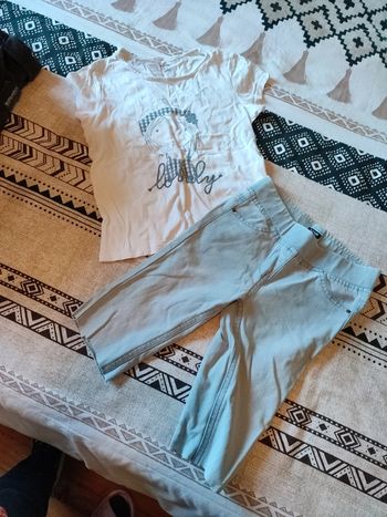 Ensemble t-shirt et legging court