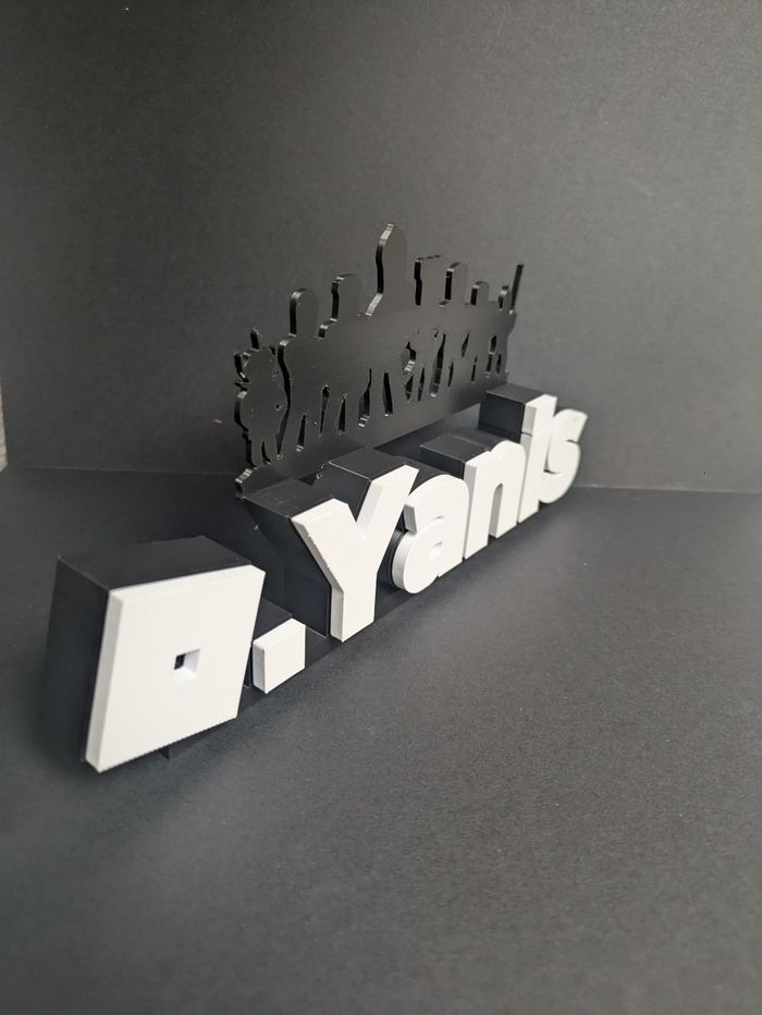 Figurine personnalisée thème Roblox – Prénom ou mot au choix - photo numéro 4