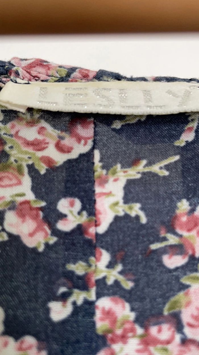 Robe Fleurie taille S marque Leslly - photo numéro 4