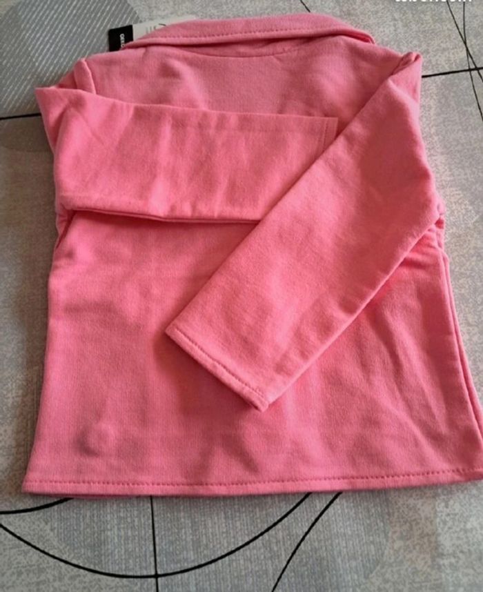Lot vêtements Tee-shirts et pyjama NEUFS pour fille 1 an (80) - photo numéro 9