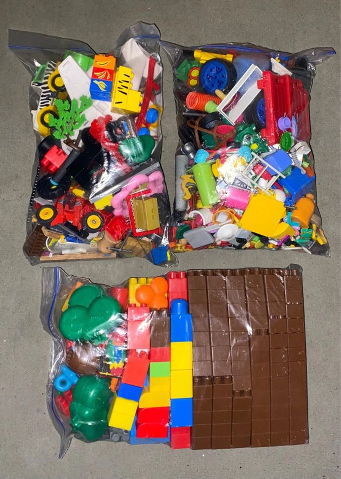 Lot Playmobil + Mecano + Vrac + Clipo Bloko 10KG - photo numéro 2