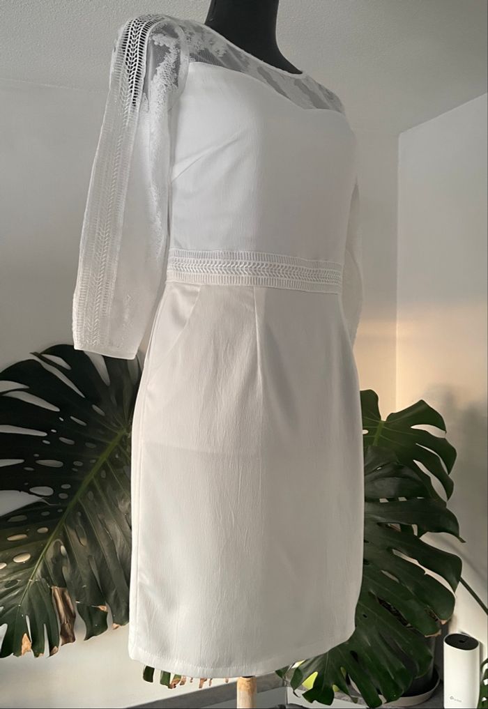 Robe blanche en dentelle – White and More – T.36 - photo numéro 4