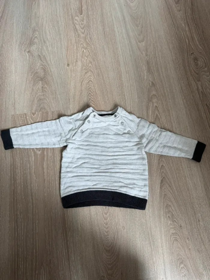 Pull gris 12 mois