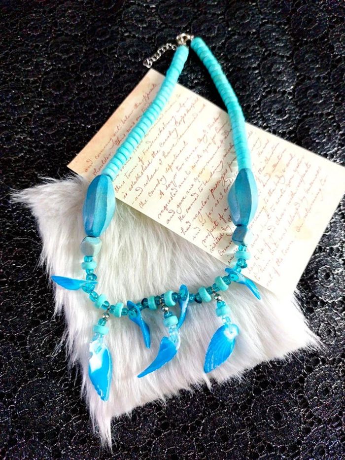 Magnifique collier bleu en perles, style bohème vintage