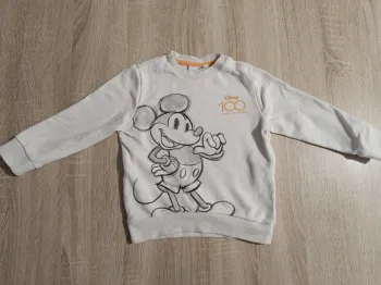 Pull taille 24 mois Disney