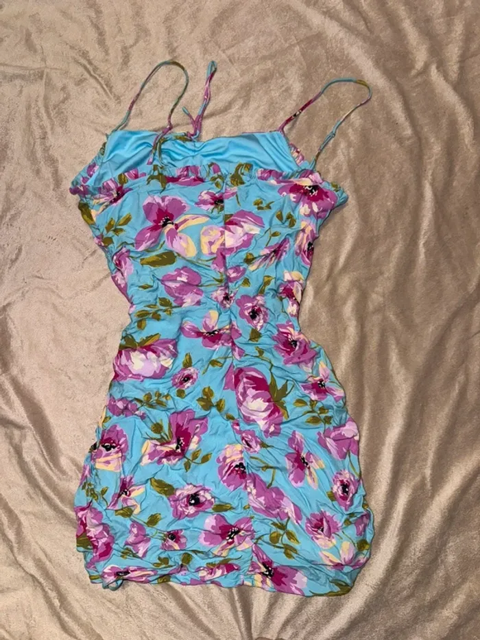 Robe courte moulante Zara L - photo numéro 2