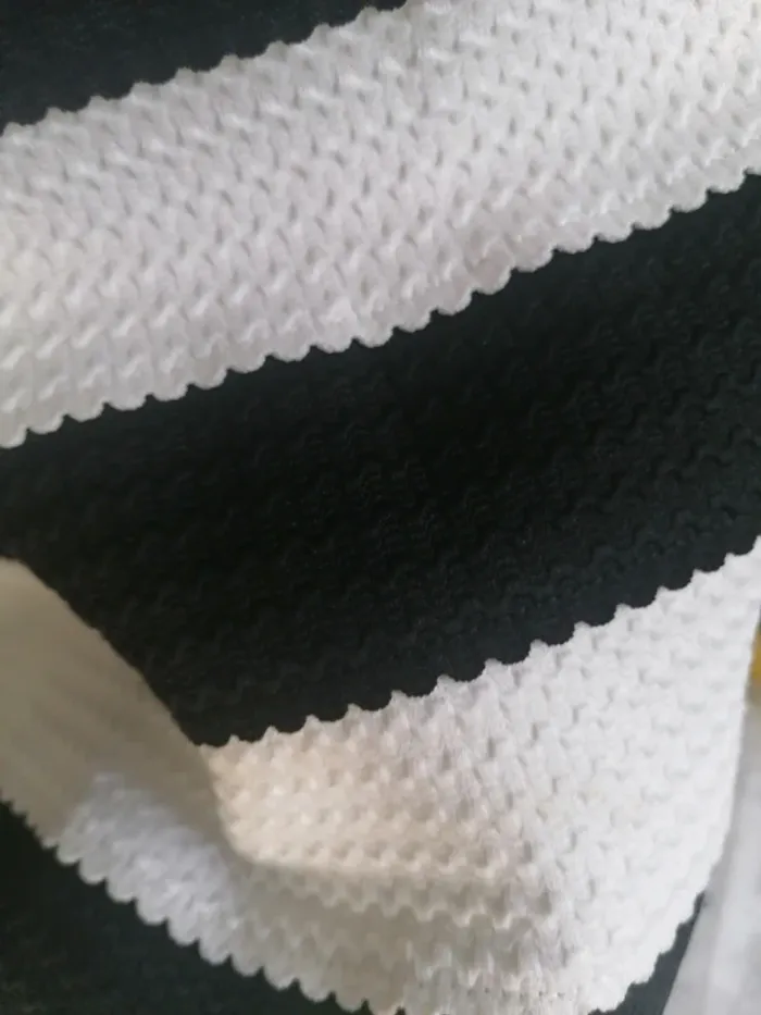 Robe originale naf naf XS. - photo numéro 3