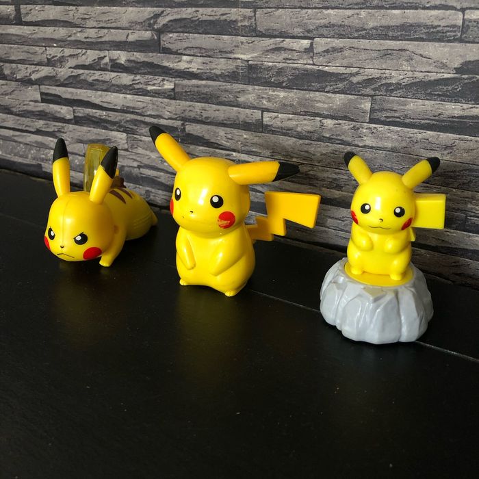 Lot de 3 pikachu Pokémon