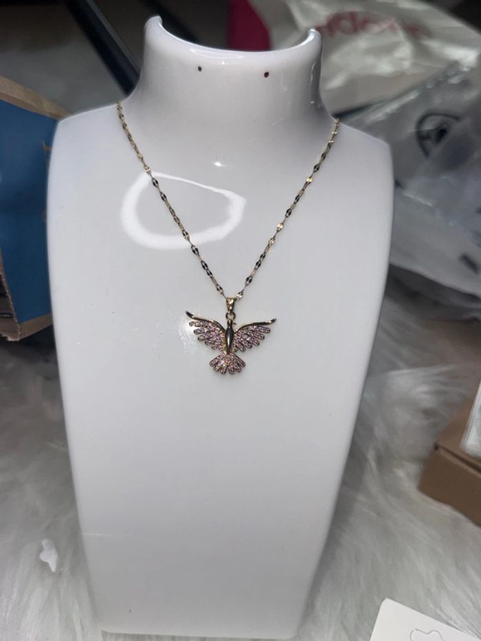 Sublime collier avec pendentif couleur or neuf