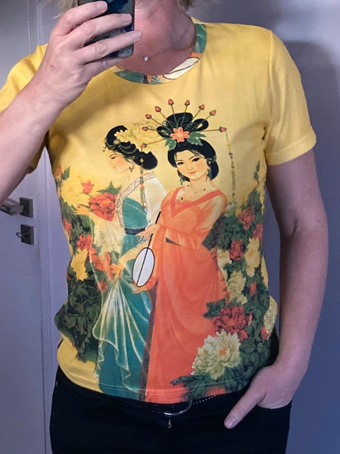 Superbe t-shirt geisha 40 - photo numéro 3