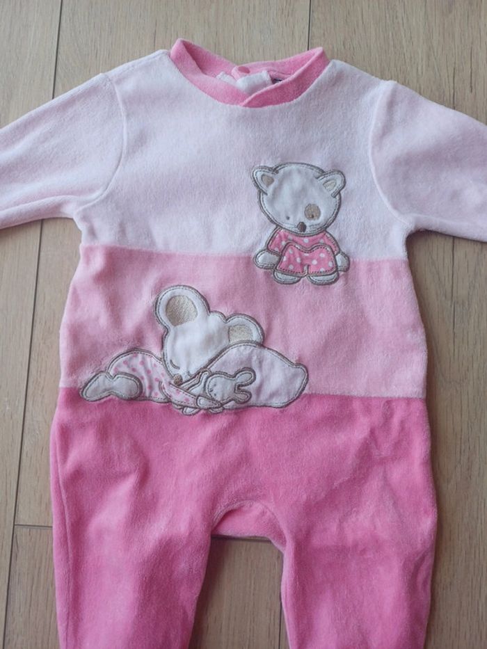 Pyjama 3 mois - photo numéro 2