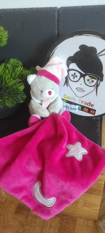 Doudou Chat Gris Mouchoir Rose Lune Etoile Luminescent violet baby Nat Bn0137