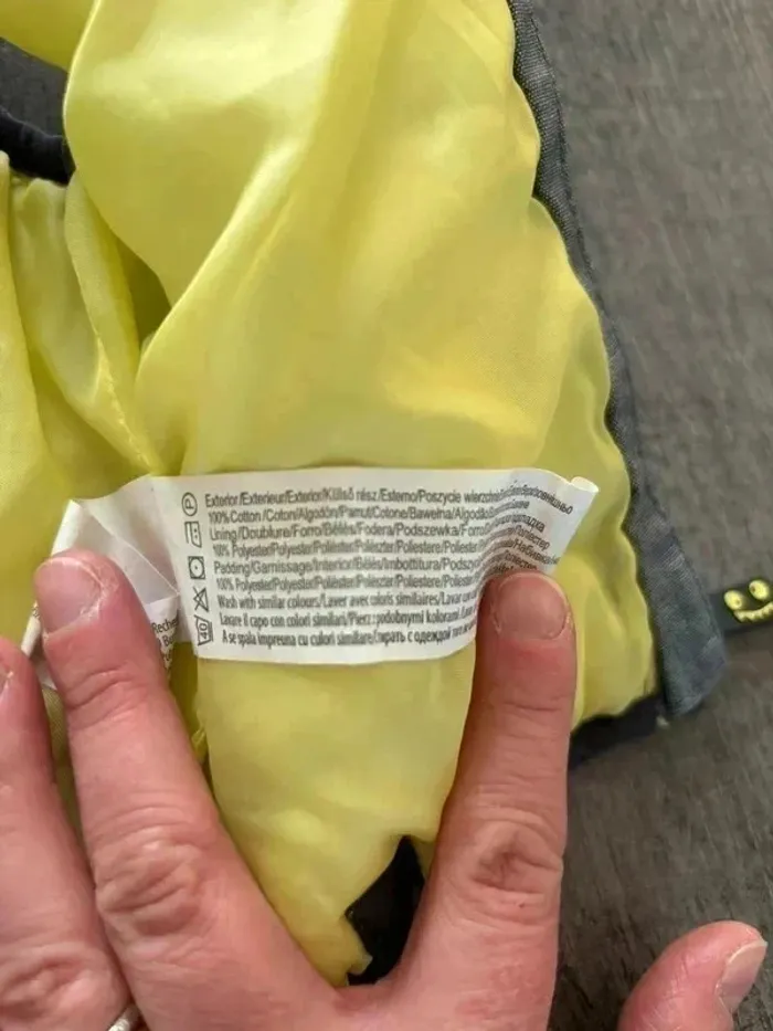 Doudoune sans manche avec capuche 6 mois - photo numéro 5