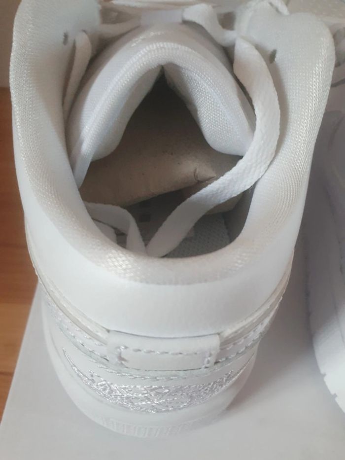 Nike Air Jordan 1 (36) - photo numéro 6