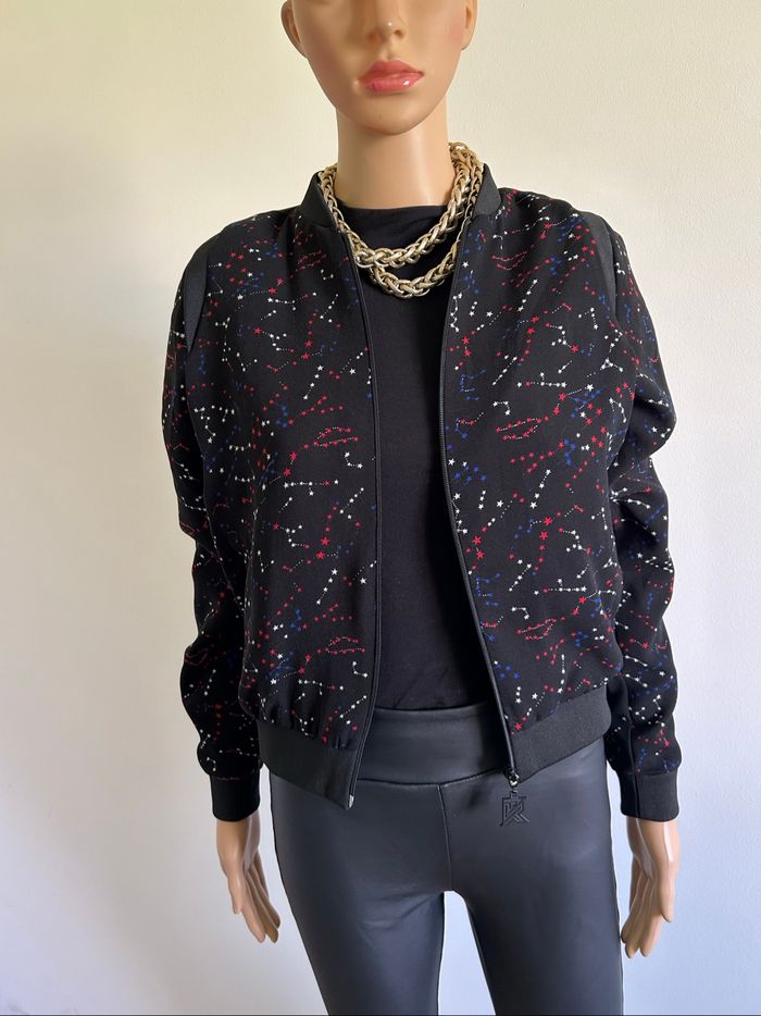 Veste noire et imprimée Kaporal taille XS excellent état