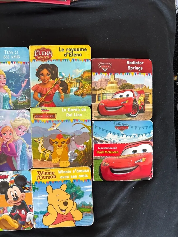 Lot de livres Disney carton - photo numéro 4