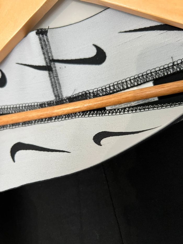 Legging Nike neuf - photo numéro 6
