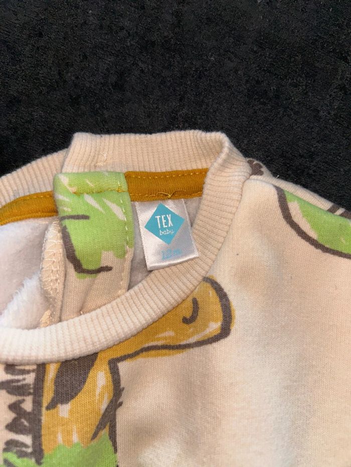 Pull dino et girafe - photo numéro 4