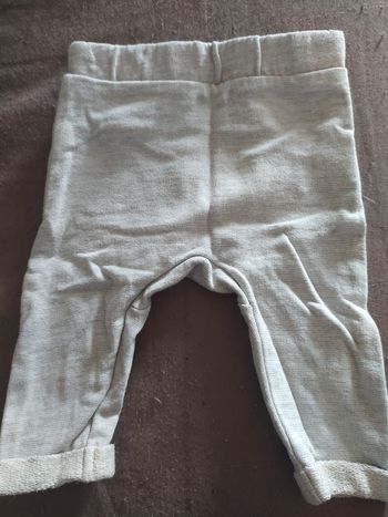 Tee shirt manche longue et pantalon 3 mois