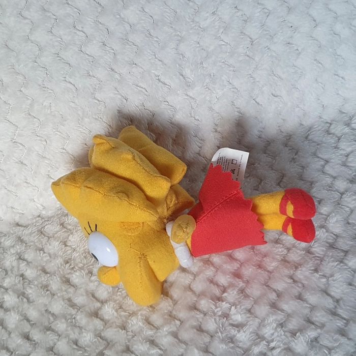 Petite peluche Lisa the simpsons - photo numéro 2