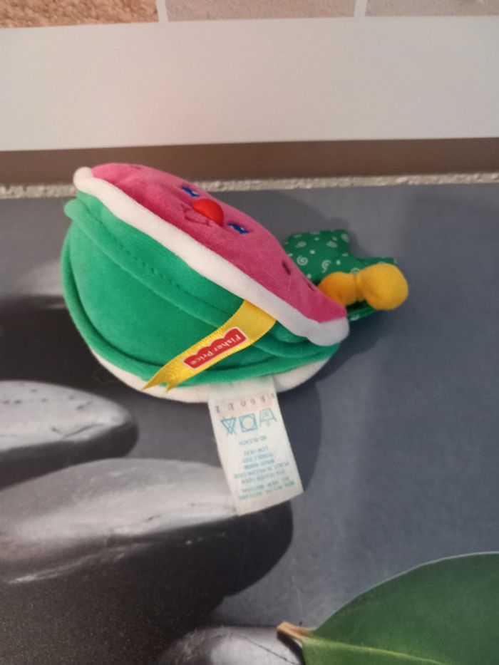 Peluche pastèque 🍉 fisher price 1999 assez rare - photo numéro 3