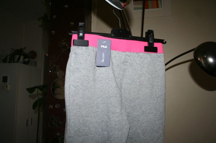 🌸Pantalon jogging Taille 6 ans "Fila" Neuf 🌸 - photo numéro 4