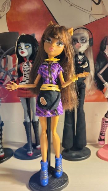 Monster High Clawdeen Wolf Coffin Bean
