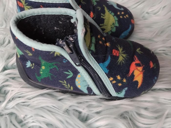 👟 lot chaussures chaussons garçon 21 et 22 - photo numéro 4