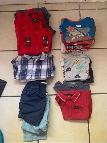 Lot garçon taille 4 ans