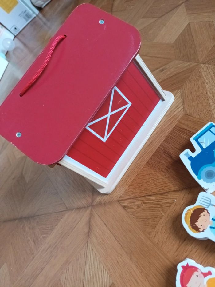 Jouet ferme en bois - photo numéro 8