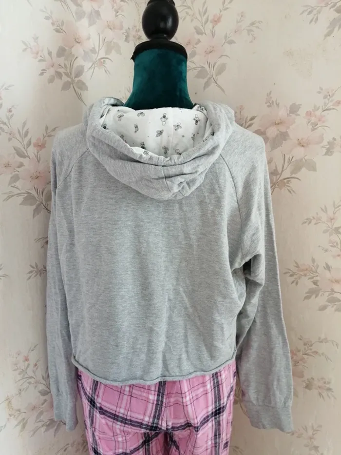 Sweat à capuche de pyjama gris avec message brodé / fashion private company / (42-44) - photo numéro 7