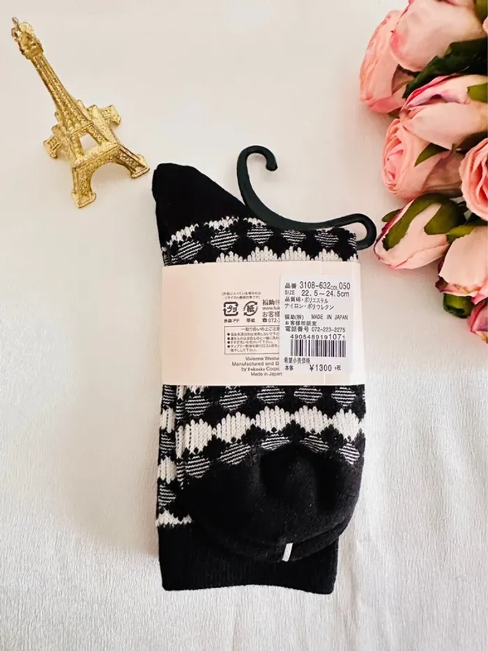 🪐Chaussettes Vivienne Westwood noires et blanches à motif losanges – Édition japonaise exclusive - photo numéro 3