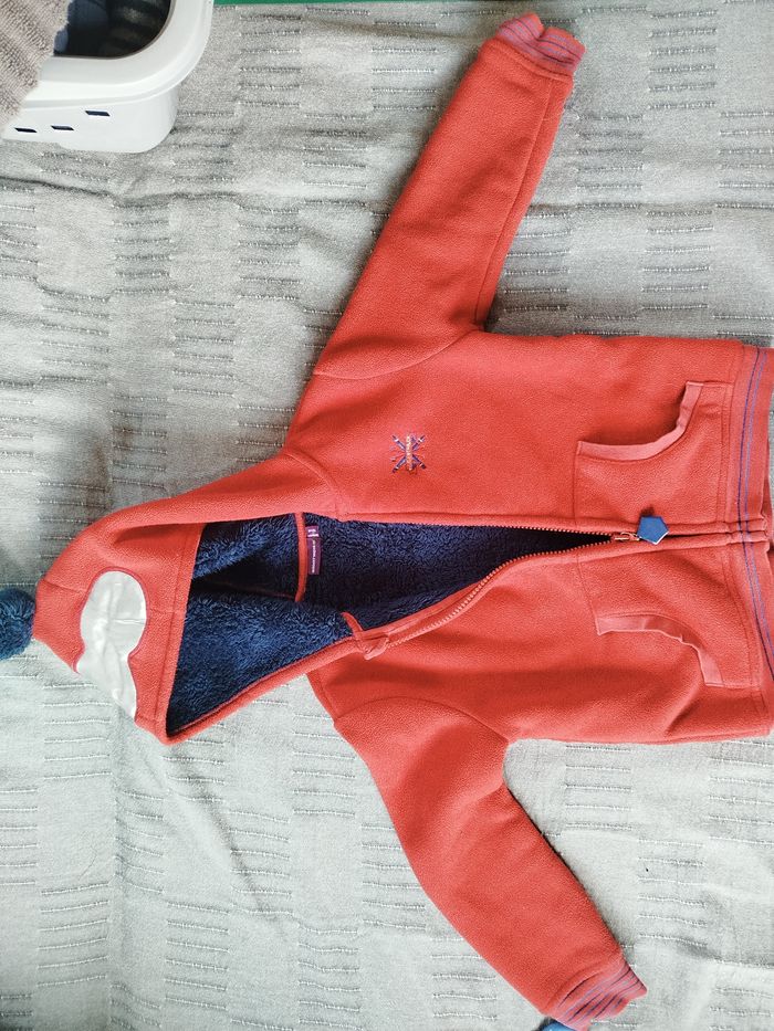 Gilet polaire doublé fourrure rouge 4-5 ans