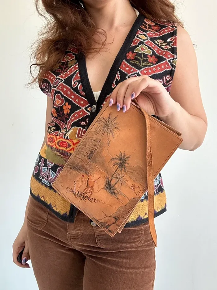 Protège livre vintage en cuir marron à motifs - photo numéro 2
