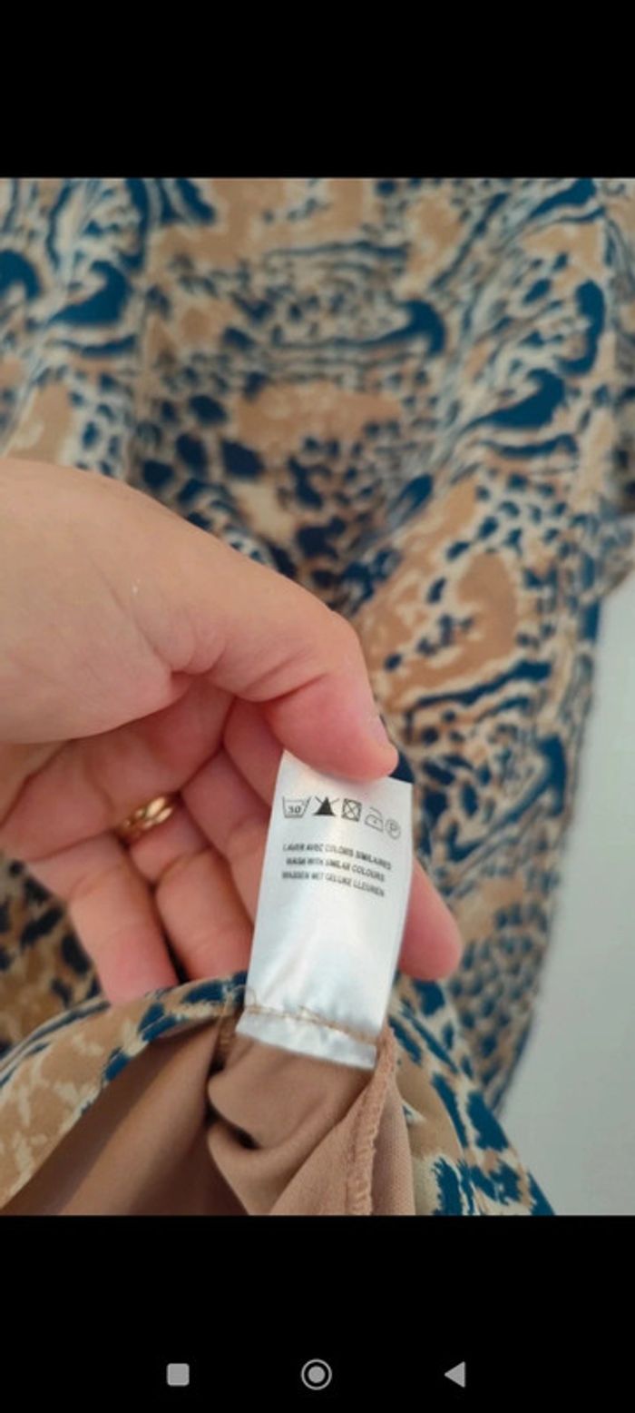 Blouse à motifs imprimés beige et bleu taille 50 Daxon - photo numéro 8