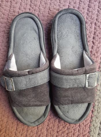 Pantoufles femme Isotoner pointure 38