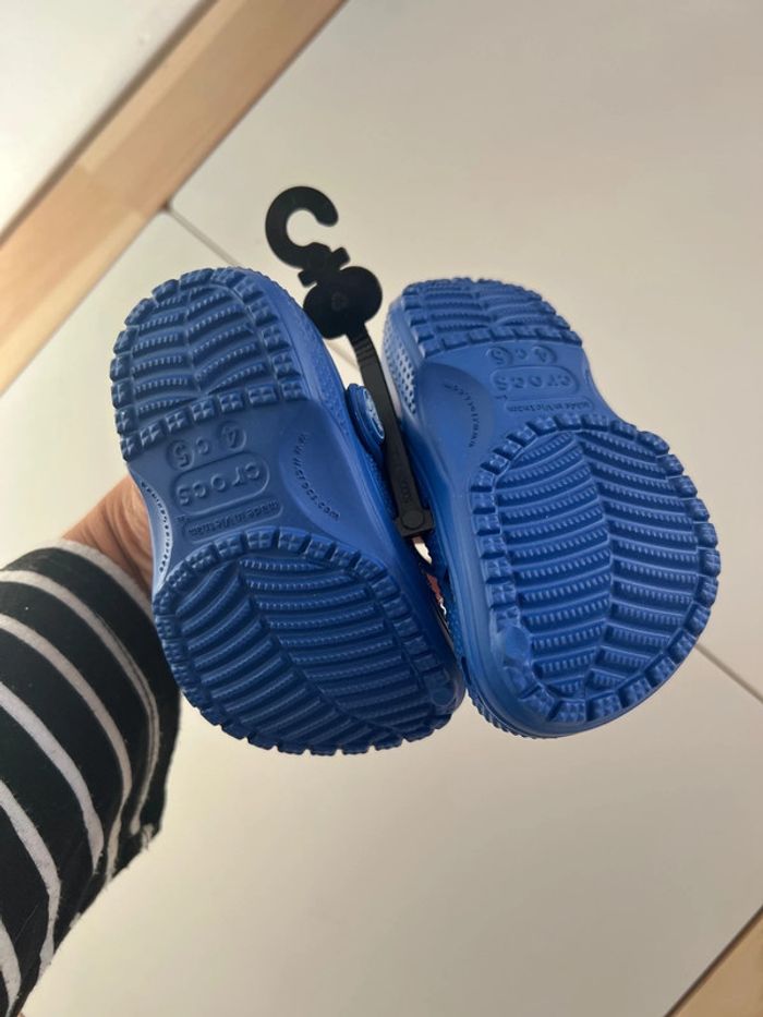 Crocs bébé neuves avec étiquette - photo numéro 6