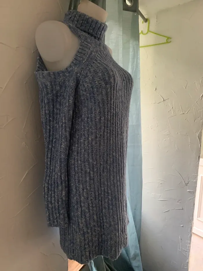 Robe SHEIN bleu ciel col roulé taille L épaule dénudé - photo numéro 3