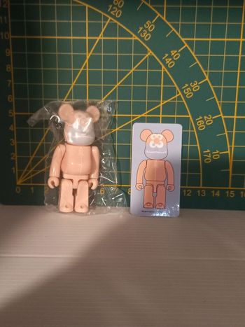 Bearbrick gelato pique