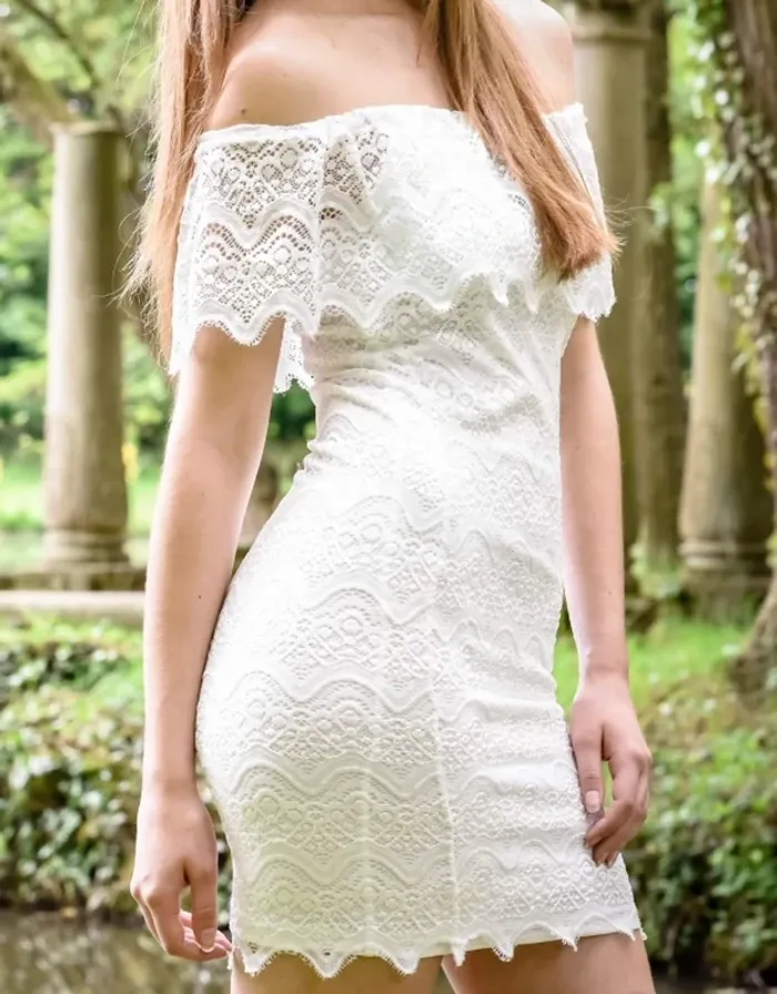 Robe dentelle blanche