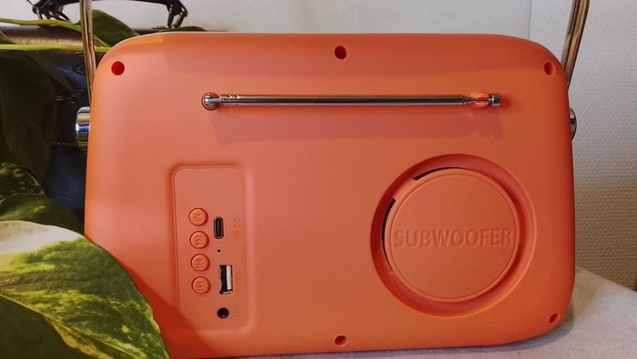Rádio vintage Madison Freesound-VR40P orange - Neuf en boîte - Bluetooth & USB - photo numéro 2