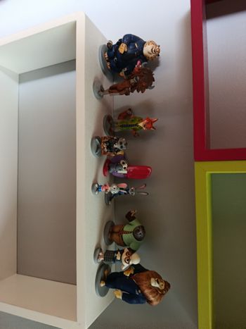 A saisir, pack de 10 figurines du film " zootopie " ( film Disney) !