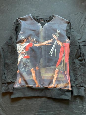 Sweat noir et scène antique taille S