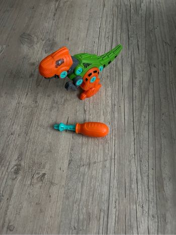 Dinosaure à construire