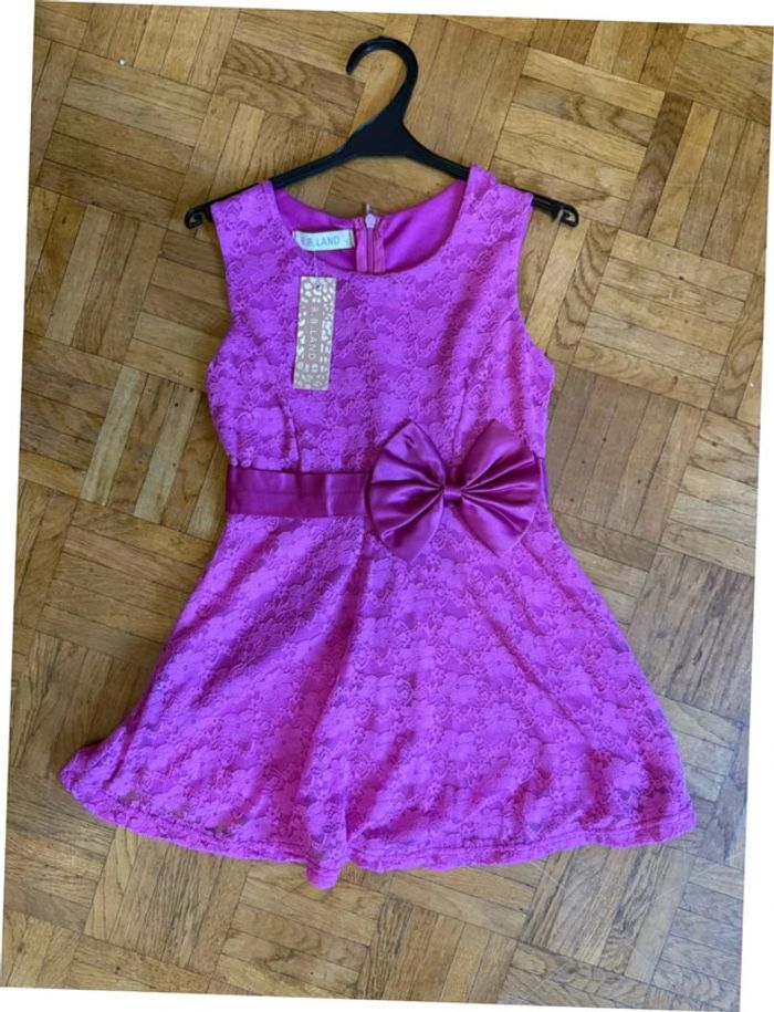 Robe en dentelle lilas - photo numéro 3