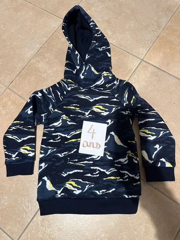 Sweat capuche Galeries Lafayette 4 ans