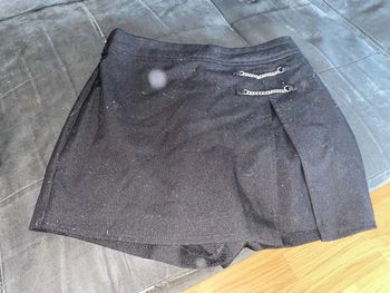 Jupe short 12 ans /taille 32