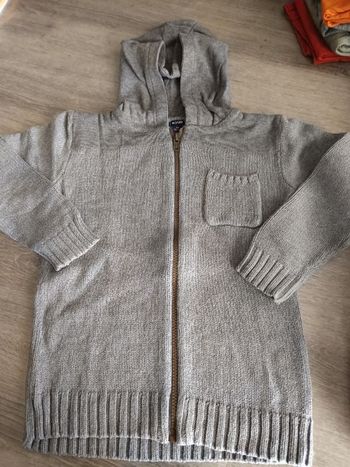 Gilet zippé à capuche 8 ans garçon