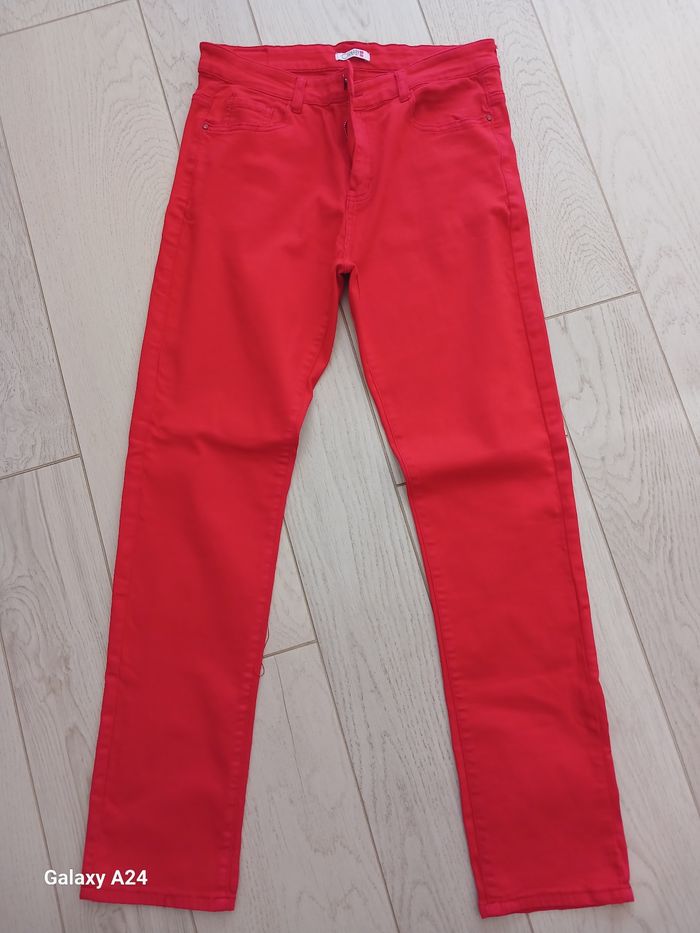 Pantalon rouge