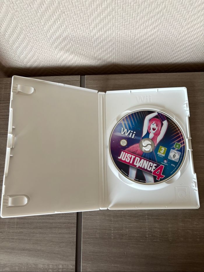 Just Dance 4 Wii - photo numéro 3